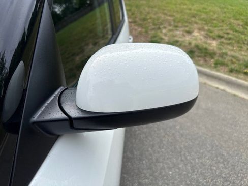 Used 2016 Kia Soul FWD image 16