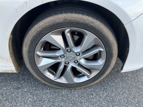 Used 2018 Honda Accord LX image 28