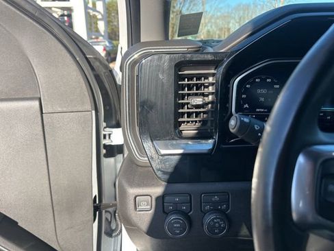 Used 2025 Chevrolet Silverado 2500 LT w/ Convenience Package image 25