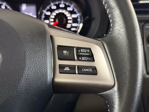 Used 2014 Subaru Forester 2.5i Touring AWD/4WD image 37
