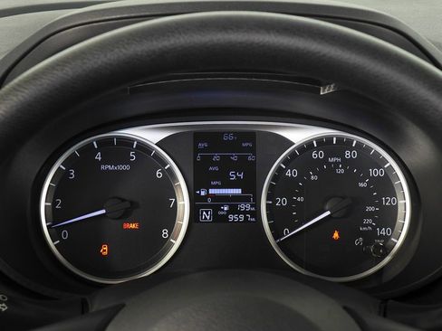 Used 2022 Nissan Versa S w/ Electronics Package image 27