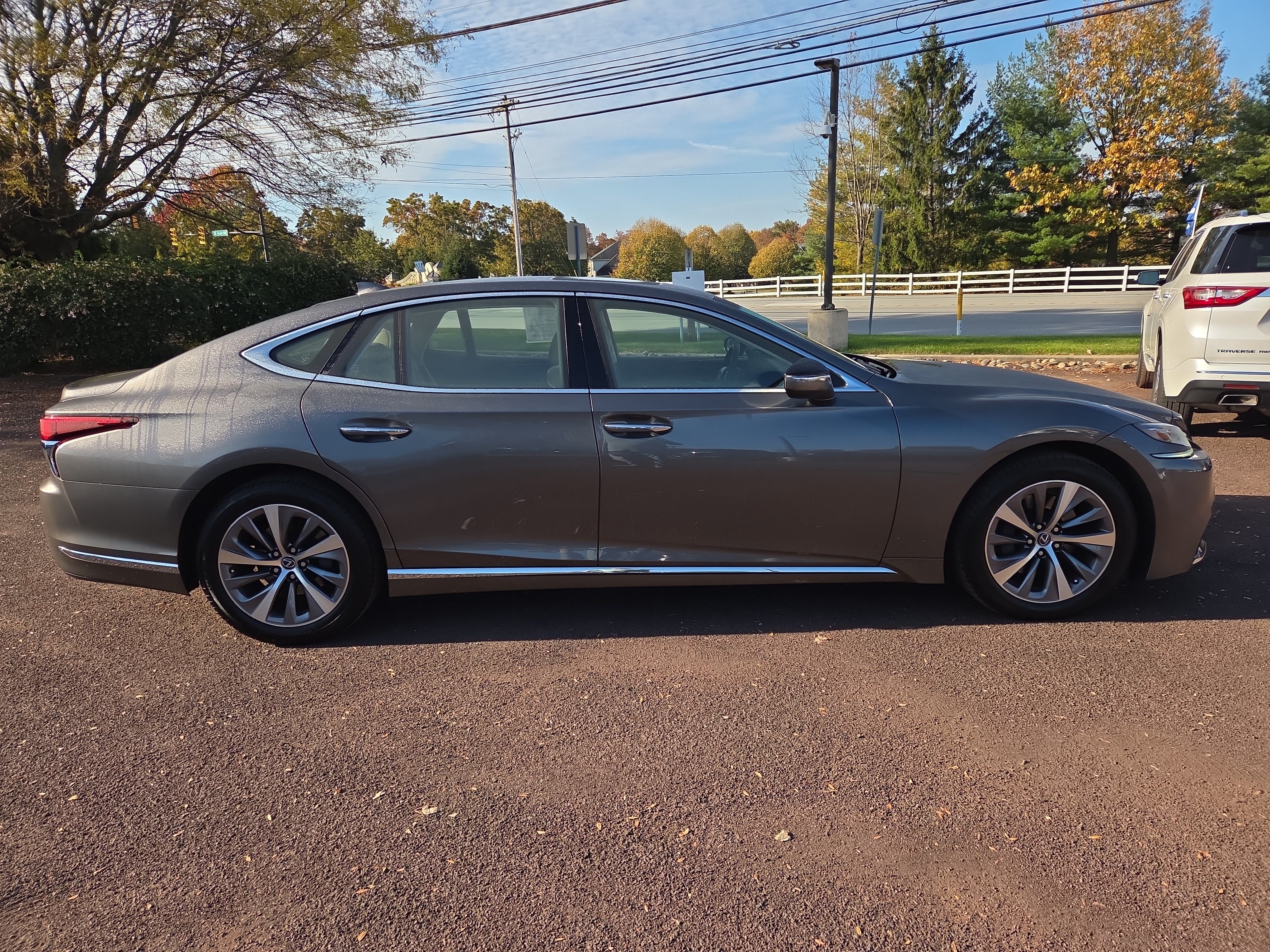 Used 2018 Lexus LS 500 AWD image 2
