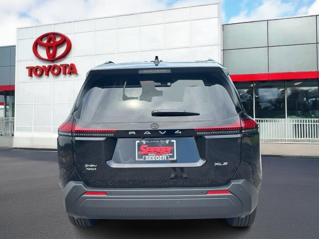 Used 2026 Toyota RAV4 XLE Premium AWD/4WD image 5