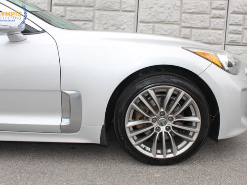 Used 2018 Kia Stinger image 11