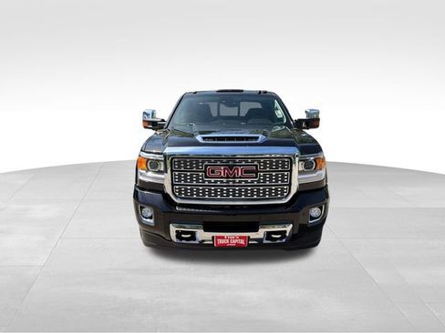 Used 2019 GMC Sierra 3500 Denali w/ Duramax Plus Package AWD/4WD image 8