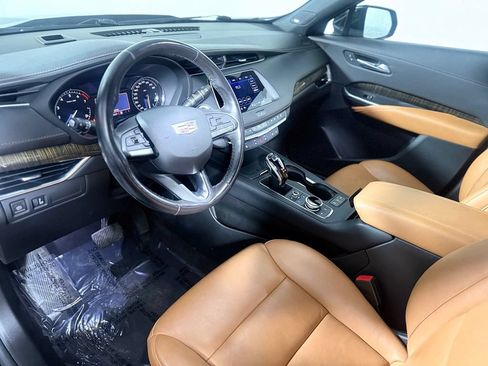 Used 2023 Cadillac XT4 Premium Luxury w/ Sun And Sound Package AWD/4WD image 18