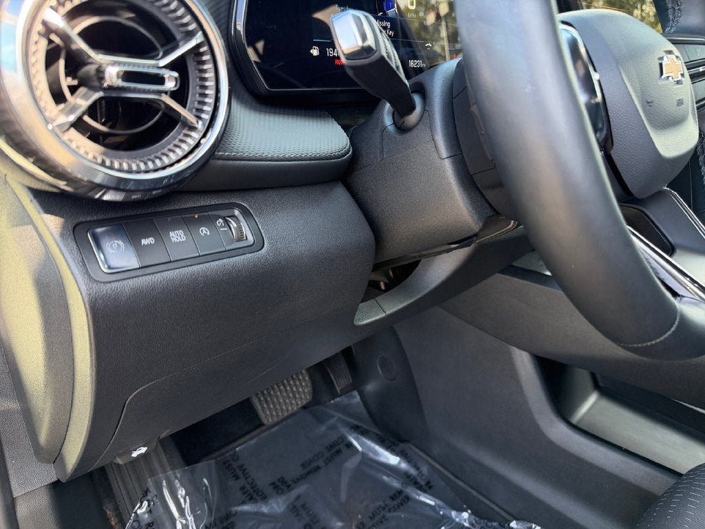 Certified 2026 Chevrolet Equinox LT AWD/4WD image 19
