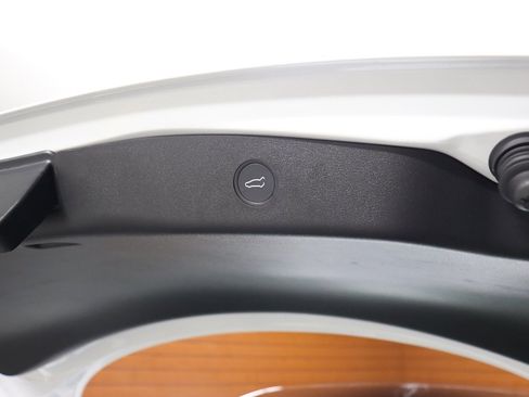 Used 2023 Tesla Model 3 Standard Range image 46