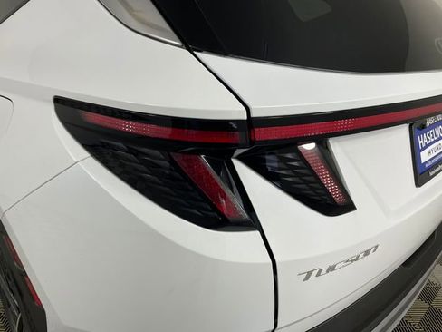 New 2026 Hyundai Tucson Limited AWD/4WD image 18