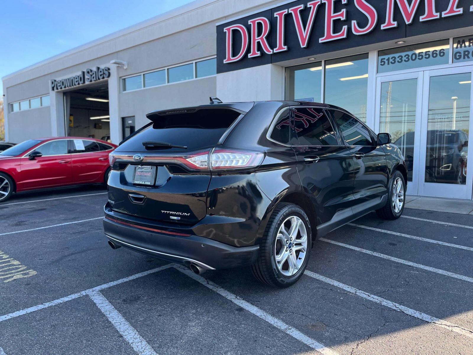 Used 2018 Ford Edge Titanium w/ Technology Package AWD/4WD image 11