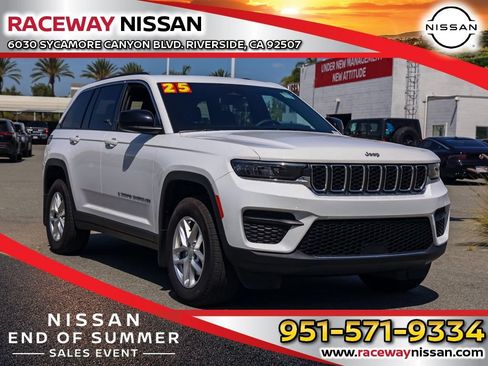 Used 2025 Jeep Grand Cherokee Laredo X AWD/4WD image 1