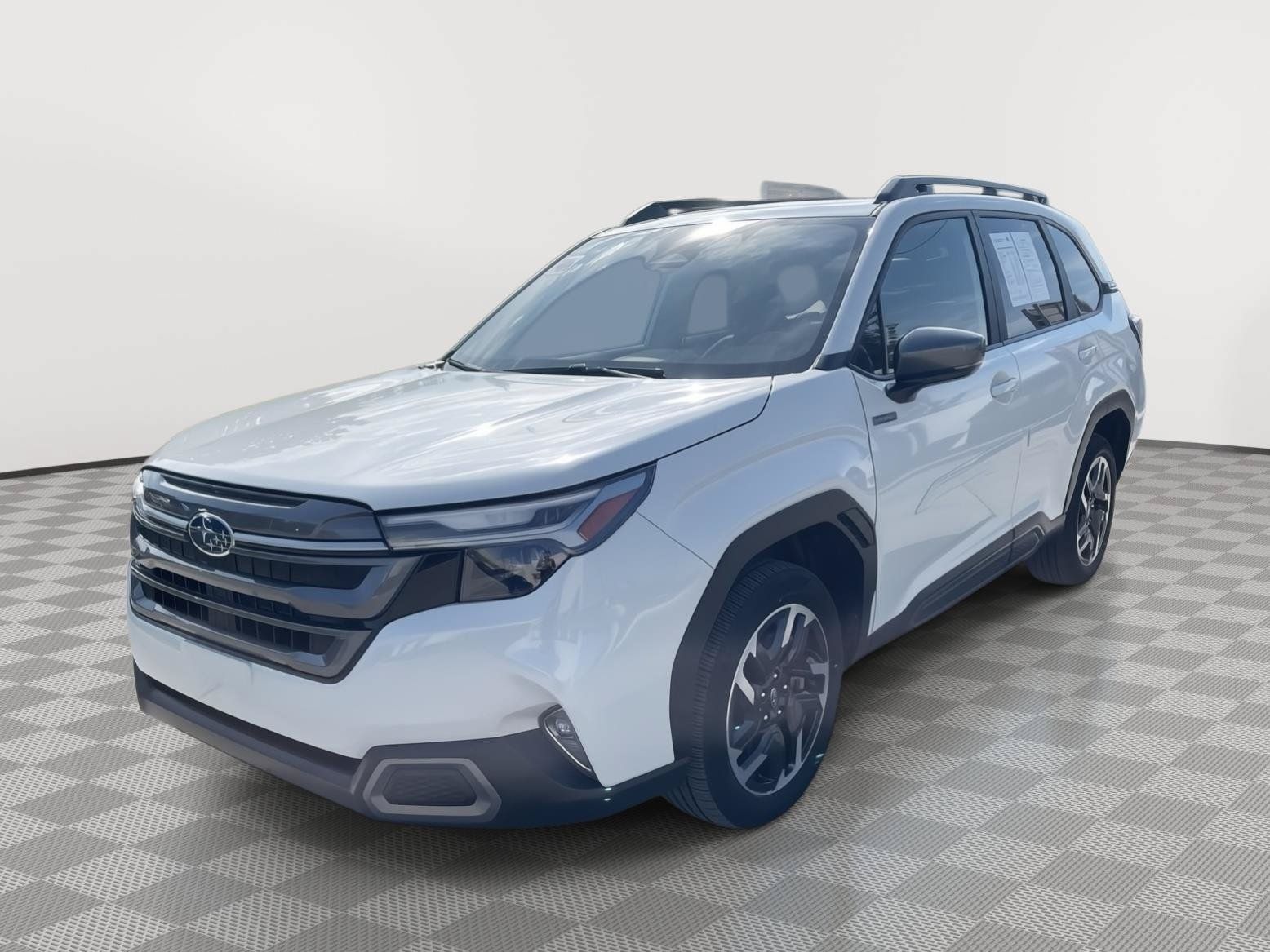Used 2025 Subaru Forester Limited w/ Popular Package AWD/4WD image 16