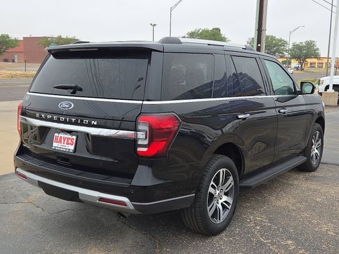 Used 2024 Ford Expedition Limited AWD/4WD image 4