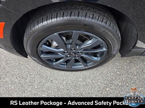 Used 2022 Chevrolet Equinox RS w/ RS Leather Package FWD image 13