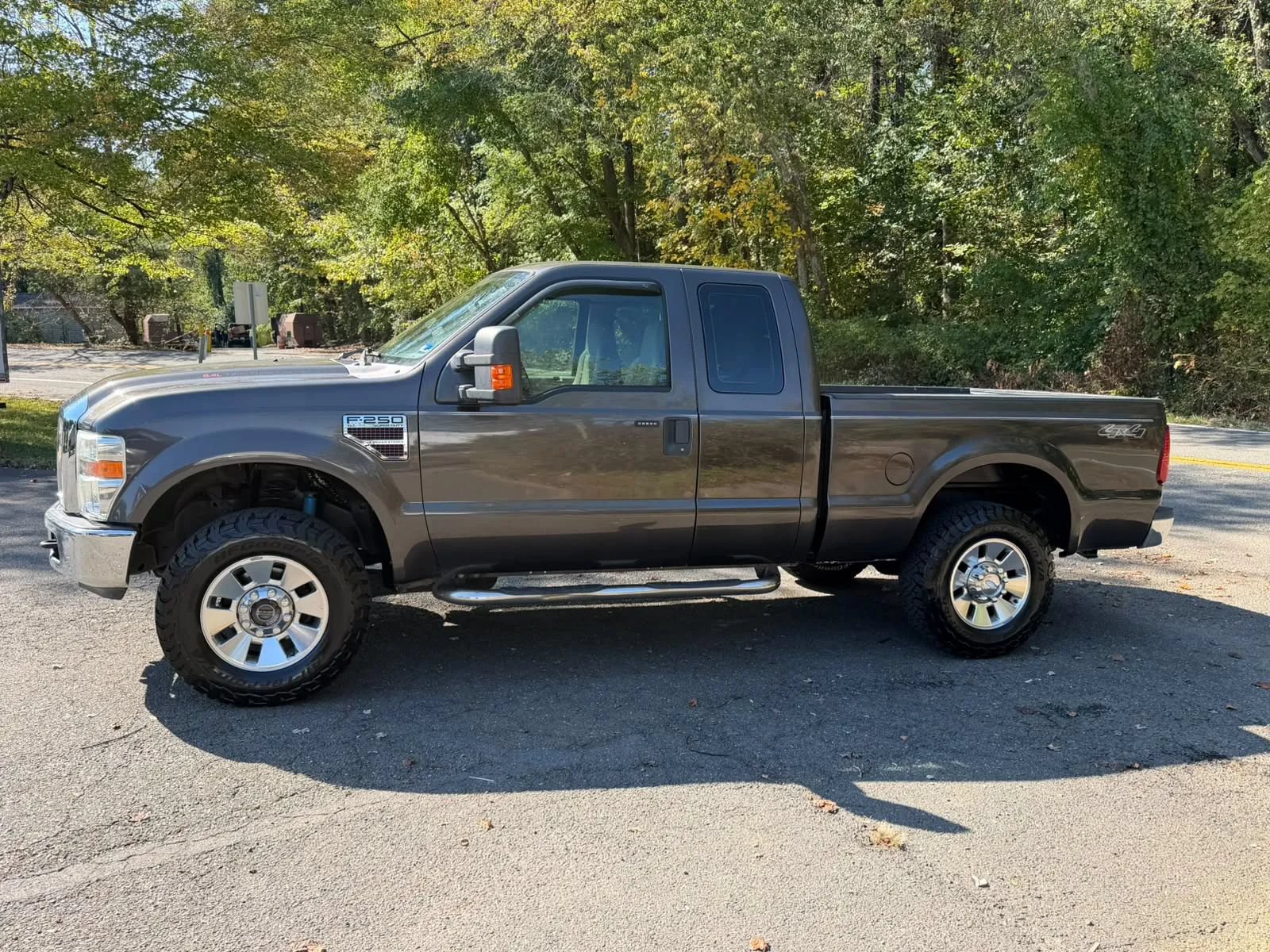 Used 2008 Ford F250 XLT AWD/4WD image 2