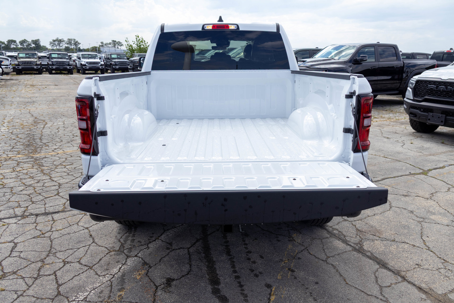 New 2027 RAM 1500 Tradesman AWD/4WD image 13