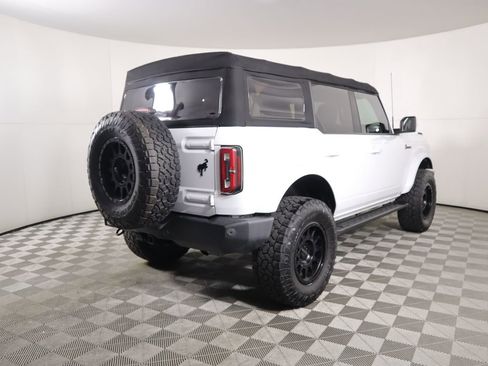 Used 2022 Ford Bronco Outer Banks image 5
