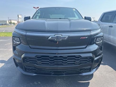 New 2025 Chevrolet Silverado EV RST image 6
