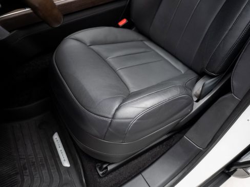 Used 2023 Land Rover Range Rover SE image 59