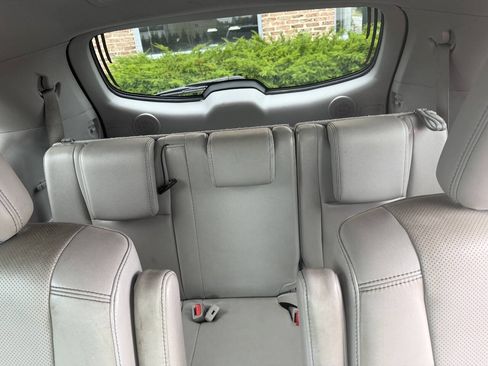 Used 2015 Toyota Highlander Limited AWD/4WD image 25