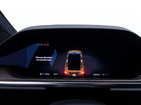 Used 2022 Tesla Model X AWD/4WD image 32