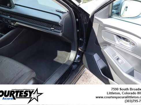 Used 2023 Honda Accord EX image 33