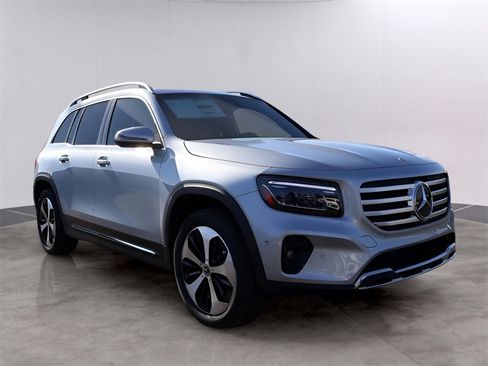 Certified 2025 Mercedes-Benz GLB 250 4MATIC image 3