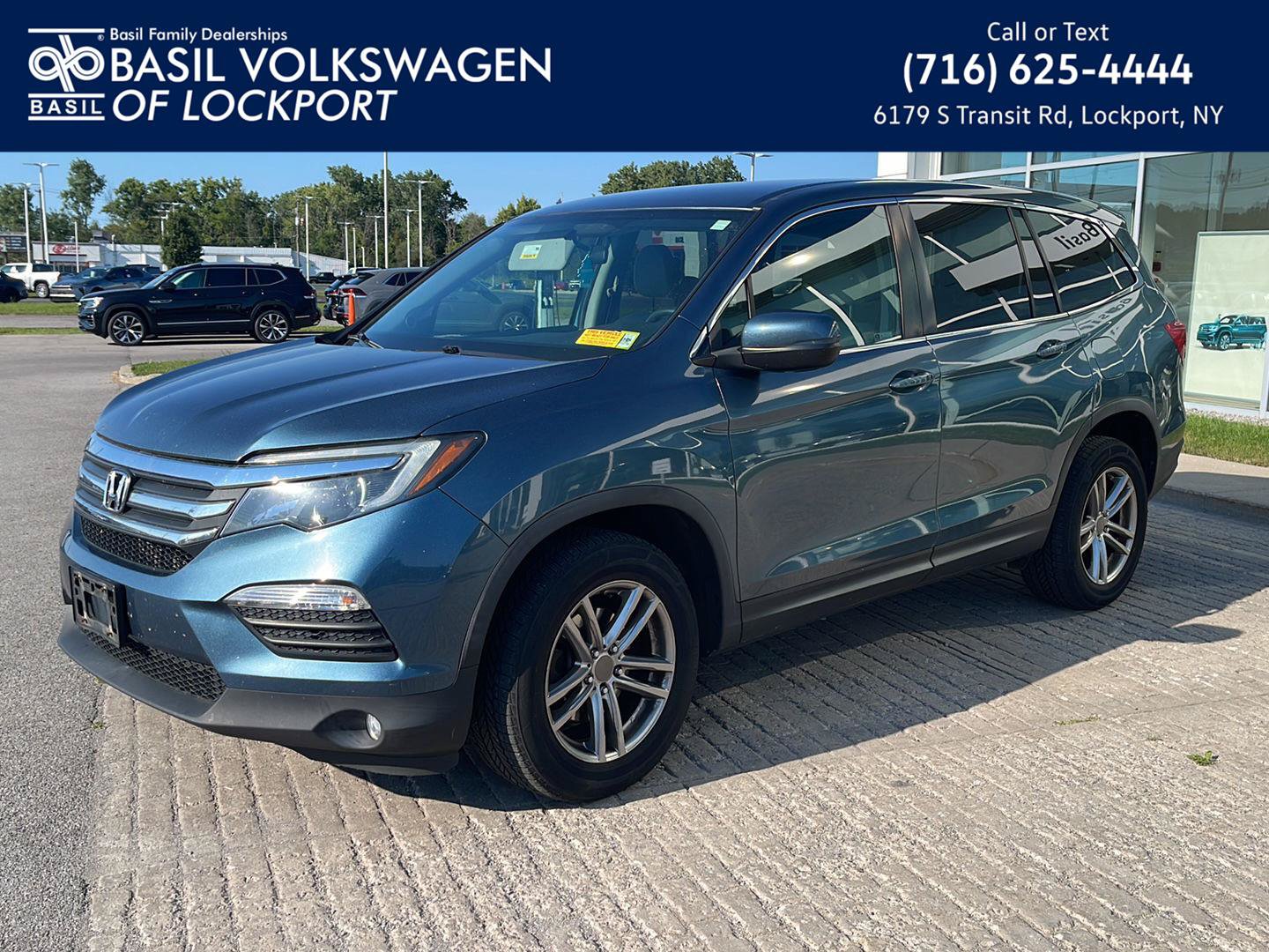 Used 2017 Honda Pilot EX image 1