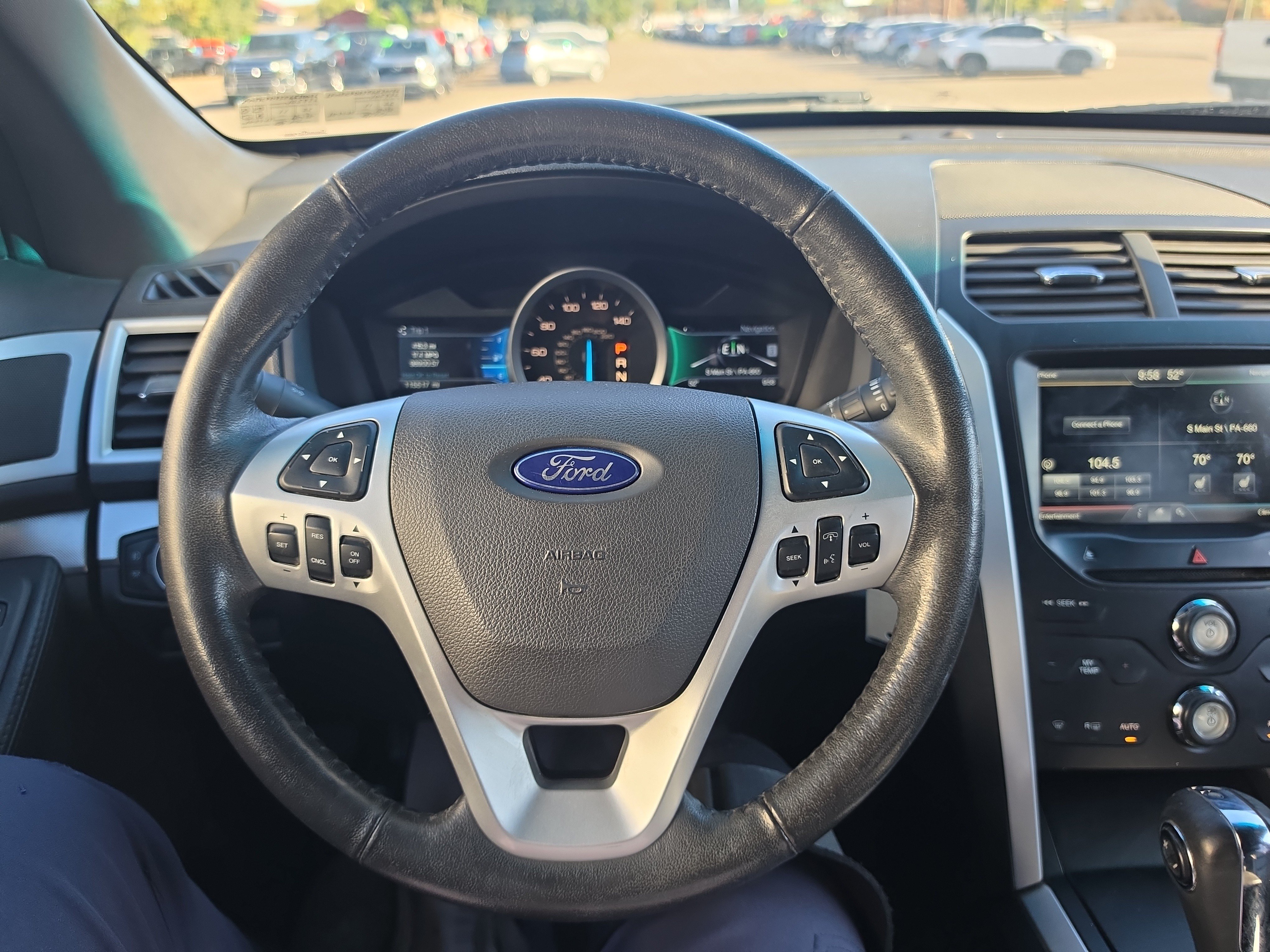 Used 2014 Ford Explorer XLT w/ Equipment Group 202A AWD/4WD image 21