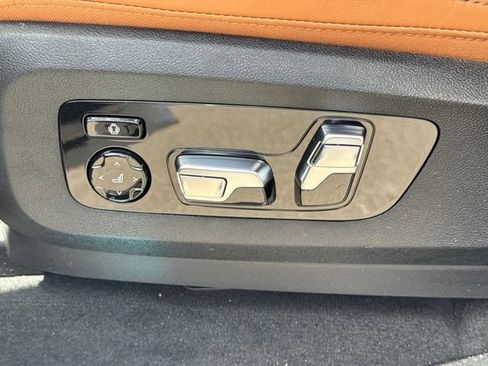 New 2026 BMW X5 sDrive40i w/ Climate Comfort Package RWD image 18