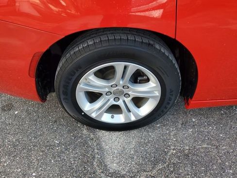 Used 2023 Dodge Charger SXT image 7