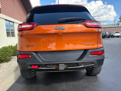 Used 2015 Jeep Cherokee Trailhawk w/ Comfort/Convenience Group AWD/4WD image 10