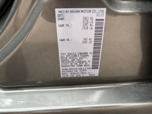 Used 2025 Nissan Altima 2.5 SV FWD image 21