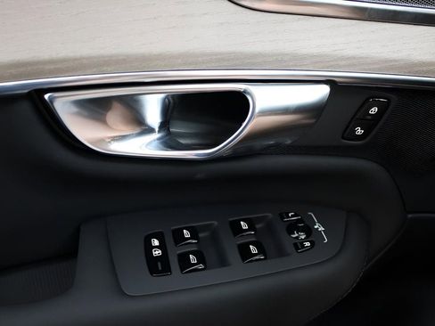 New 2025 Volvo XC90 T8 Core w/ Protection Package image 19