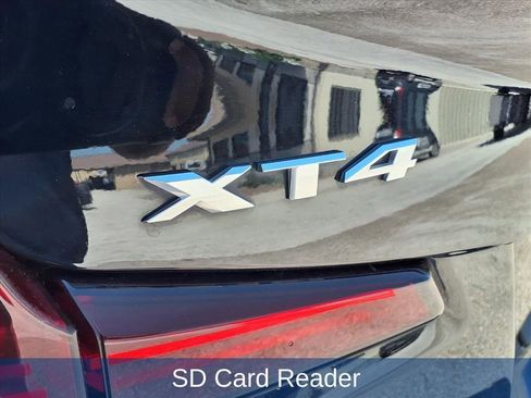 Used 2019 Cadillac XT4 Premium Luxury image 13