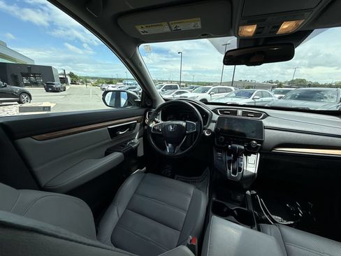 Used 2018 Honda CR-V Touring image 15