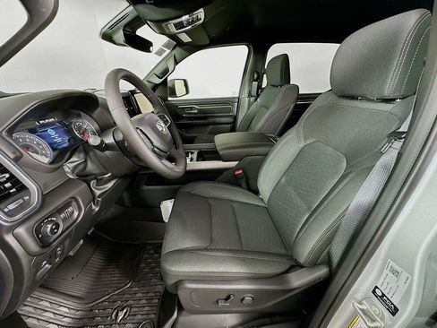 New 2026 RAM 1500 4x4 Crew Cab image 28