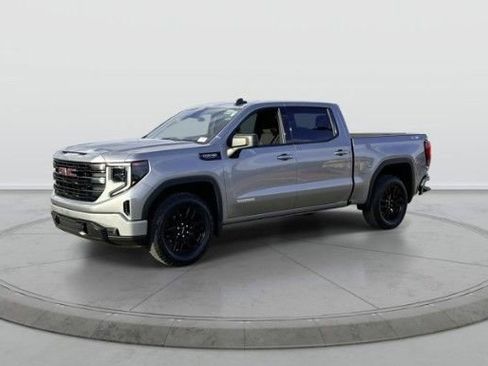Used 2025 GMC Sierra 1500 Elevation AWD/4WD image 1