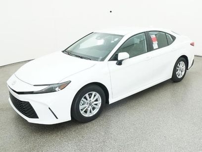 New 2025 Toyota Camry LE