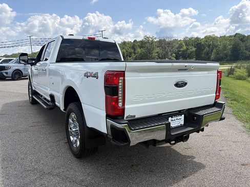 Used 2026 Ford F350 Lariat w/ Lariat Premium Package AWD/4WD image 3
