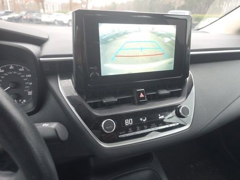 Used 2024 Toyota Corolla LE image 17