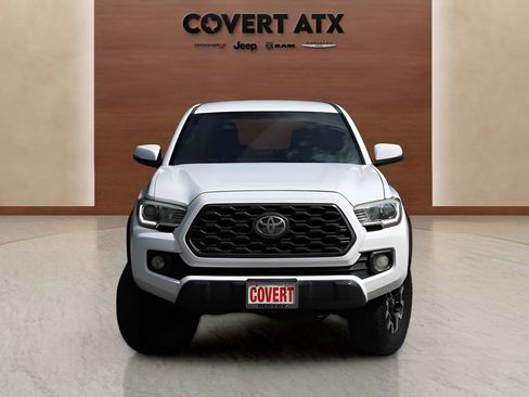 Used 2020 Toyota Tacoma TRD Off-Road AWD/4WD image 8