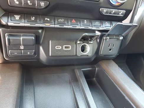 Used 2023 GMC Sierra 2500 Denali w/ Denali Ultimate Package image 25