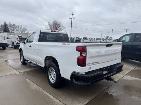 Used 2019 Chevrolet Silverado 1500 W/T w/ WT Convenience Package AWD/4WD image 4