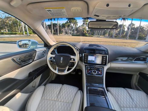 Used 2020 Lincoln Continental Black Label image 10