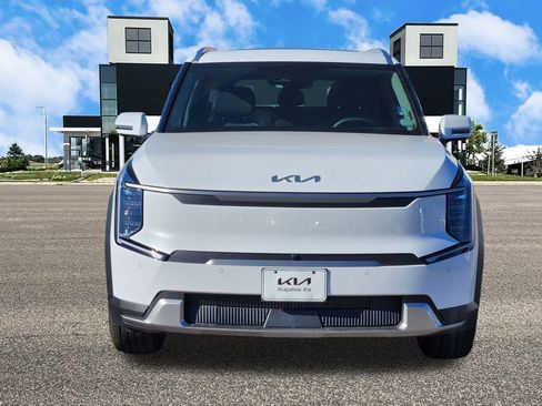 New 2026 Kia EV9 Wind image 3