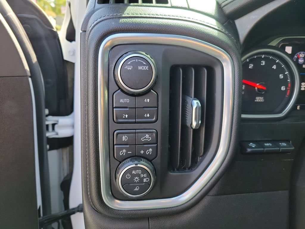 Used 2020 Chevrolet Silverado 1500 LTZ w/ LTZ Premium Package AWD/4WD image 25