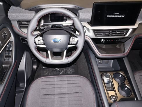 New 2026 Ford Explorer ST-Line w/ ST-Line Street Pack image 20