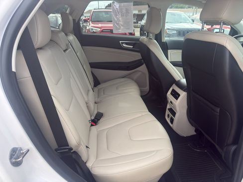 Used 2021 Ford Edge Titanium w/ Equipment Group 301A FWD image 11