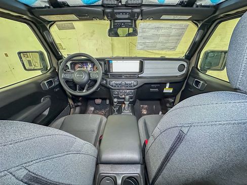 New 2026 Jeep Gladiator Sport image 20